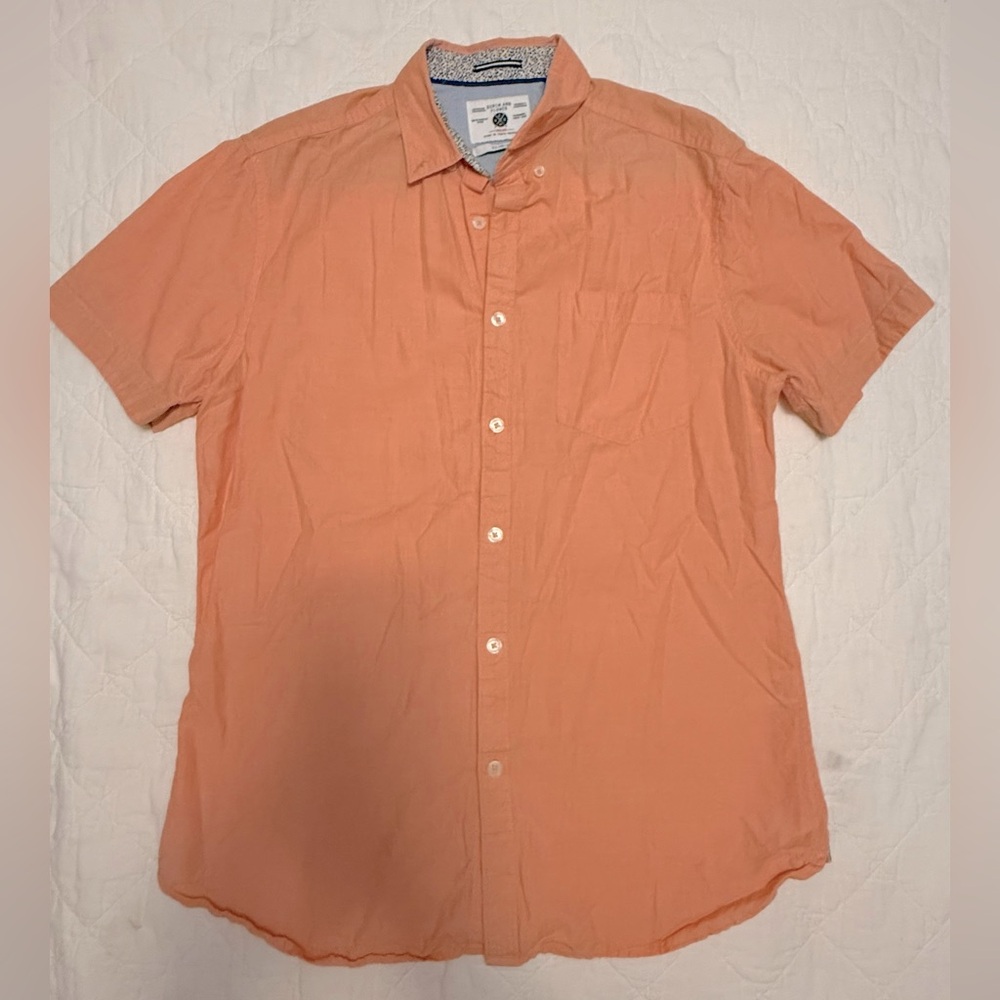 Denim & Flowers Men’s Button Up Shirt, size M